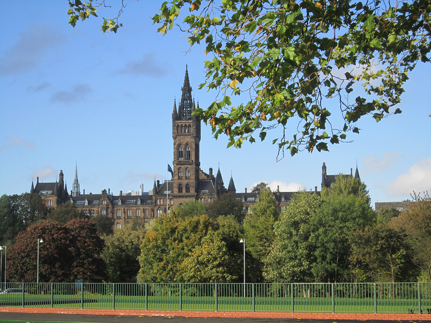 英国数学专业入学难度最高的十所大学！(图1)